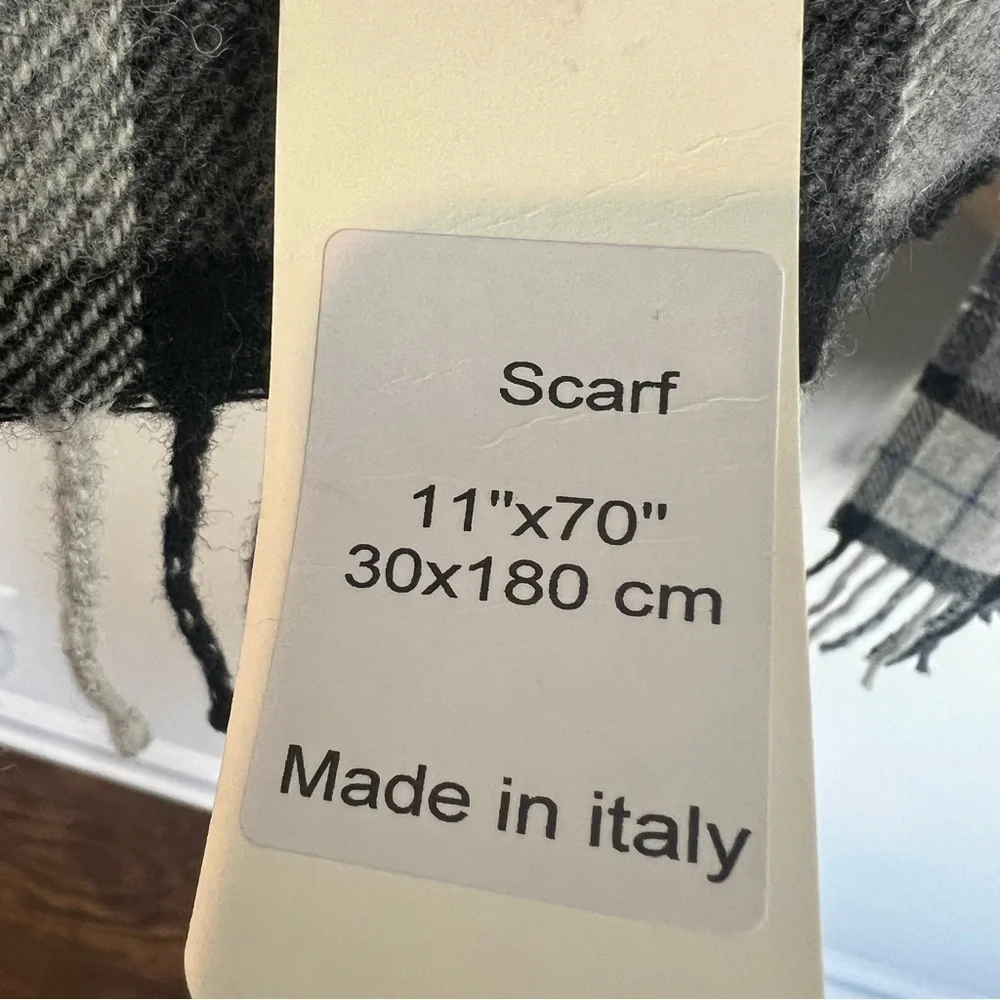 NEW Italian Woollen Treasures 100% Wool Scarf 11”x70”